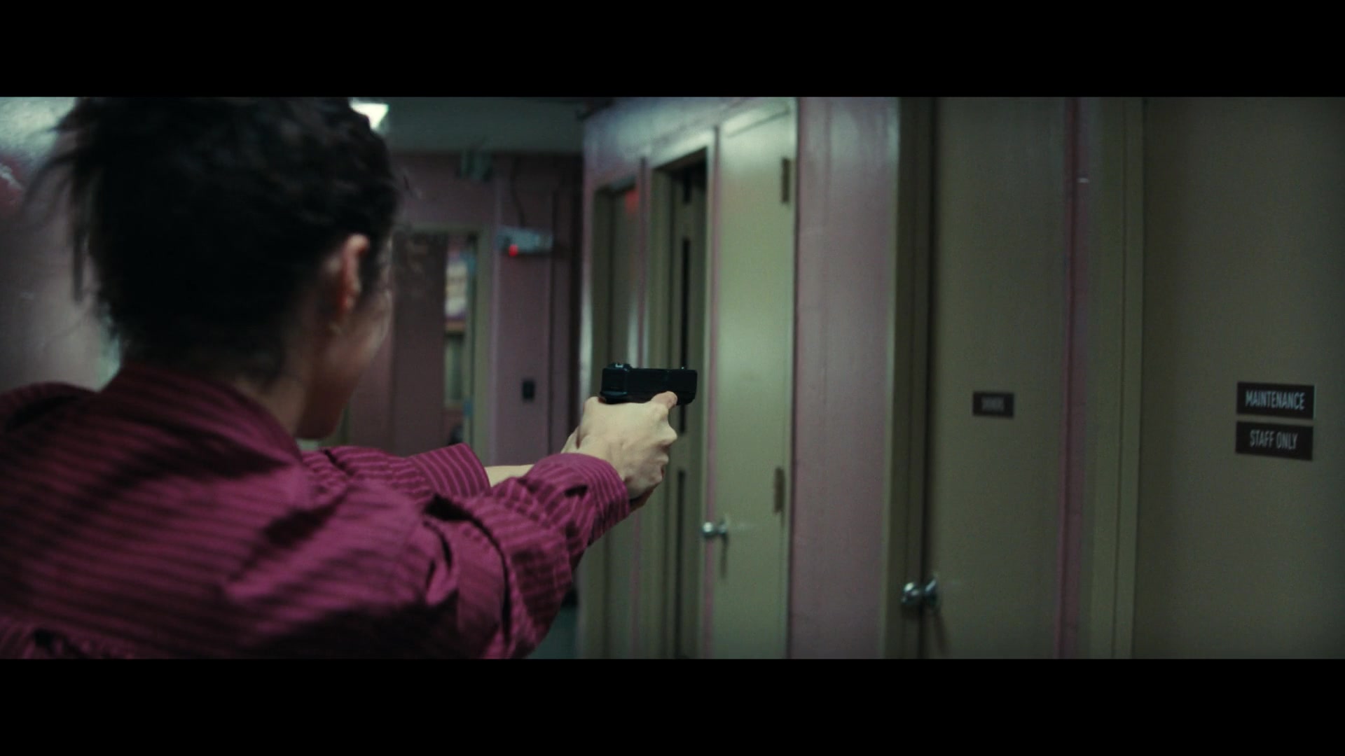 Furious_S01E06_They_Make_a_Noise_Like_Feathers_1080p_ERW_004823.jpg