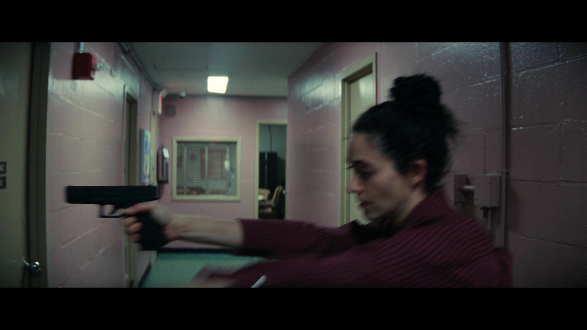 Furious_S01E06_They_Make_a_Noise_Like_Feathers_1080p_ERW_004834.jpg