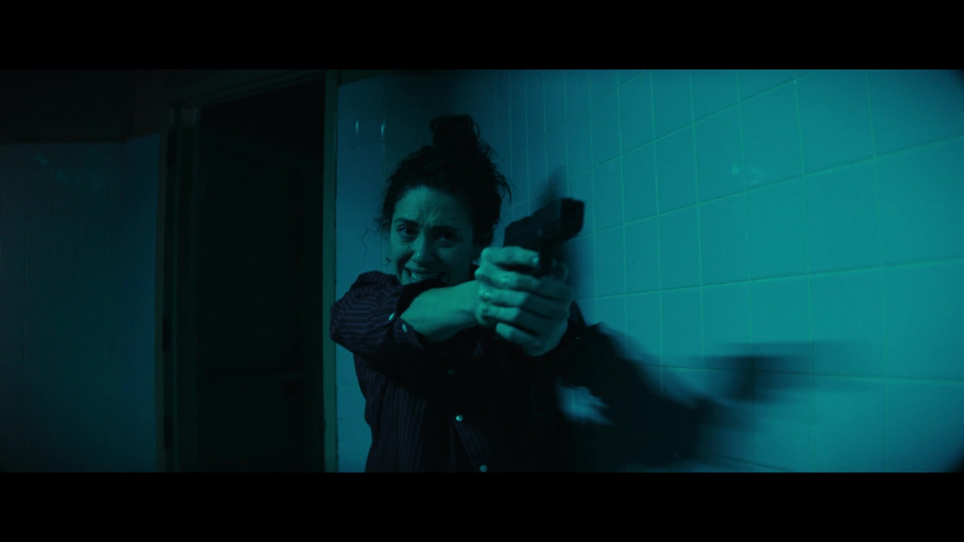 Furious_S01E06_They_Make_a_Noise_Like_Feathers_1080p_ERW_004890.jpg