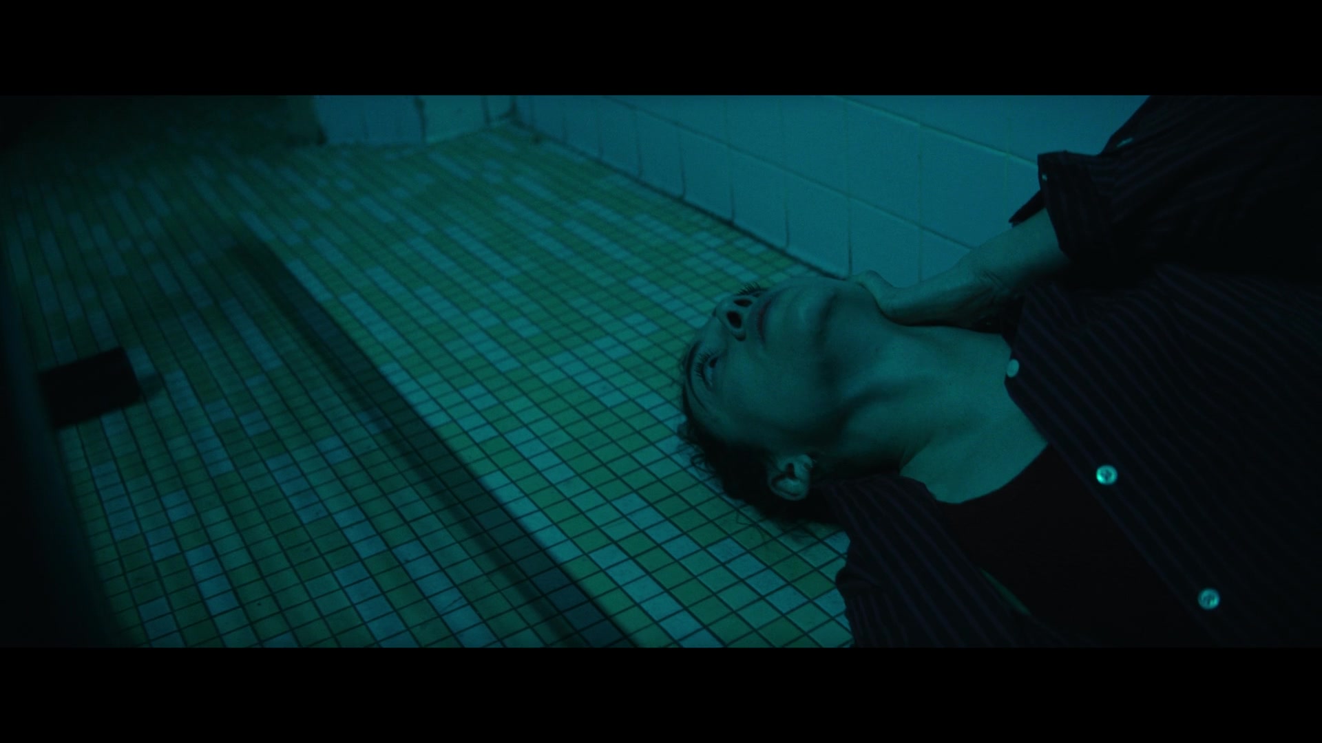 Furious_S01E06_They_Make_a_Noise_Like_Feathers_1080p_ERW_004927.jpg Furious_S01E06_They_Make_a_Noise_Like_Feathers_1080p_ERW_004927.jpg