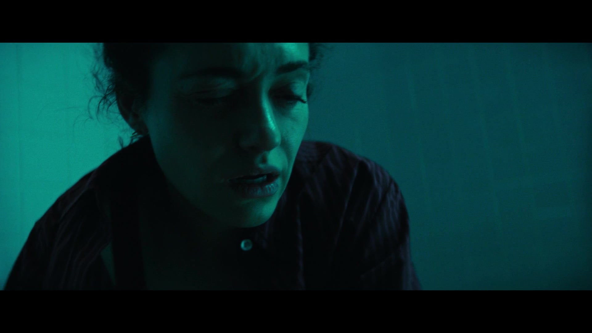 Furious_S01E06_They_Make_a_Noise_Like_Feathers_1080p_ERW_005922.jpg