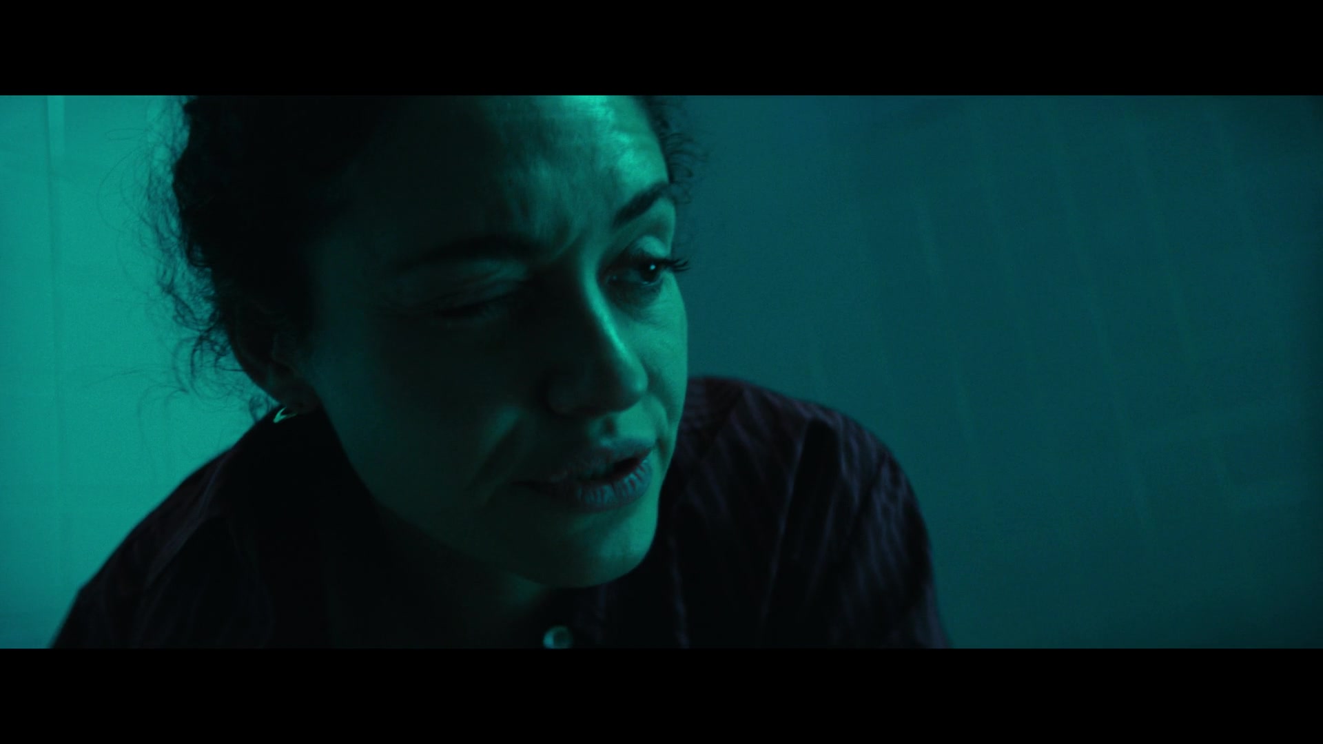 Furious_S01E06_They_Make_a_Noise_Like_Feathers_1080p_ERW_005925.jpg