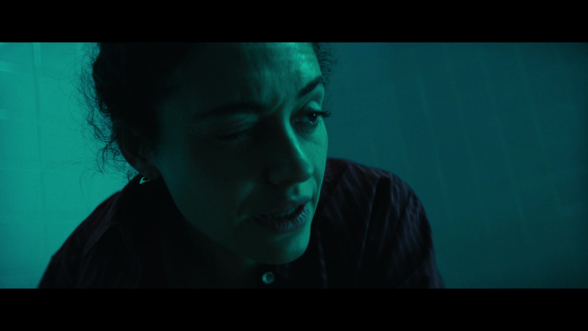 Furious_S01E06_They_Make_a_Noise_Like_Feathers_1080p_ERW_005926.jpg