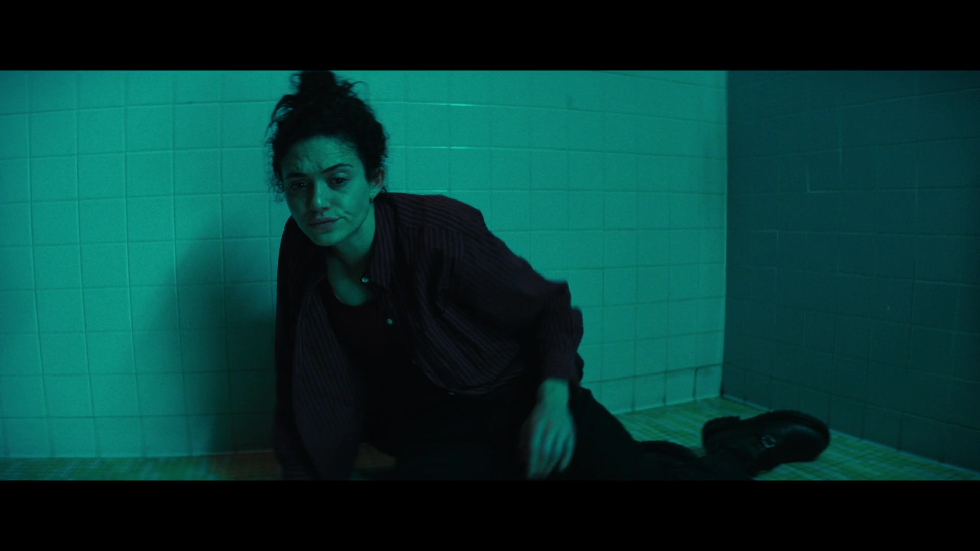 Furious_S01E06_They_Make_a_Noise_Like_Feathers_1080p_ERW_006199.jpg