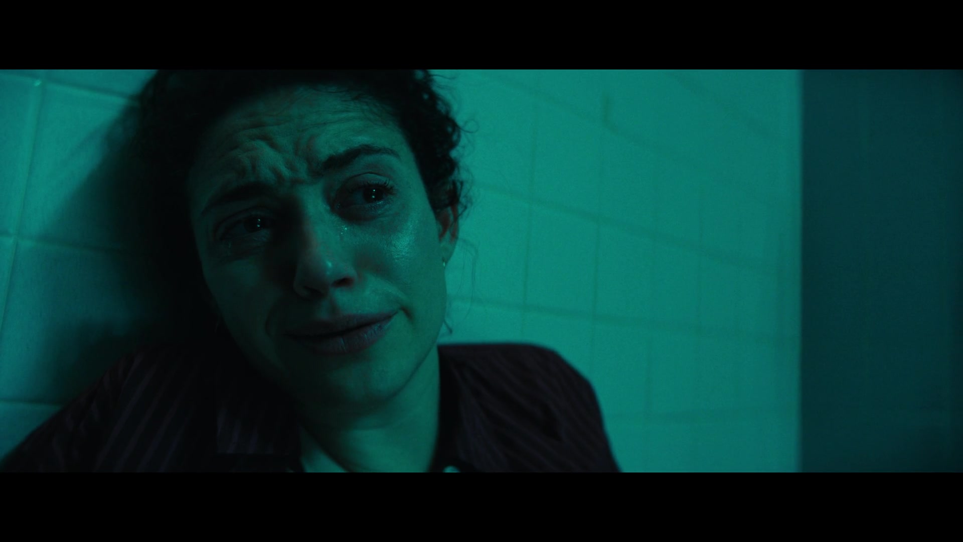 Furious_S01E06_They_Make_a_Noise_Like_Feathers_1080p_ERW_006241.jpg