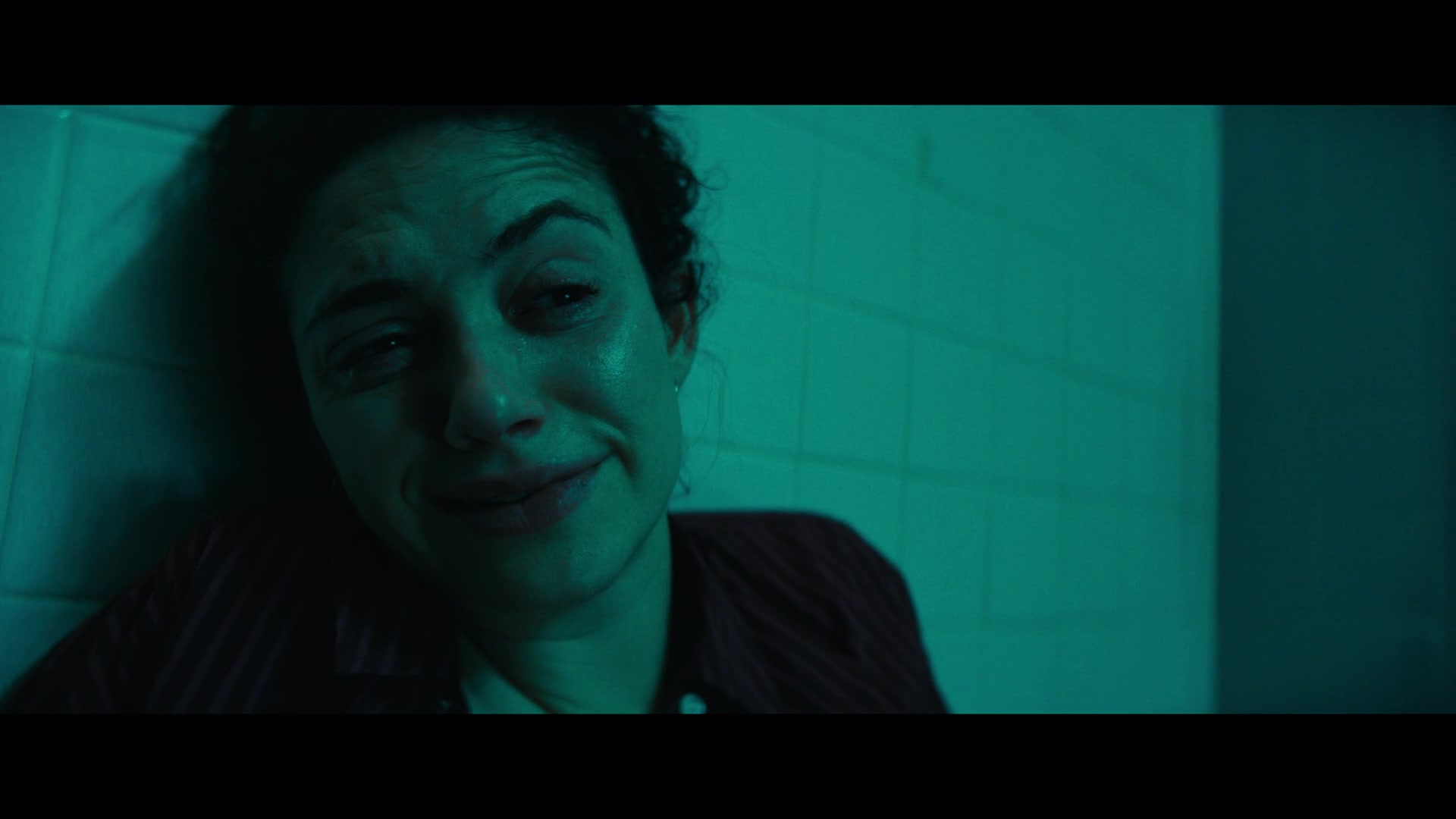 Furious_S01E06_They_Make_a_Noise_Like_Feathers_1080p_ERW_006250.jpg