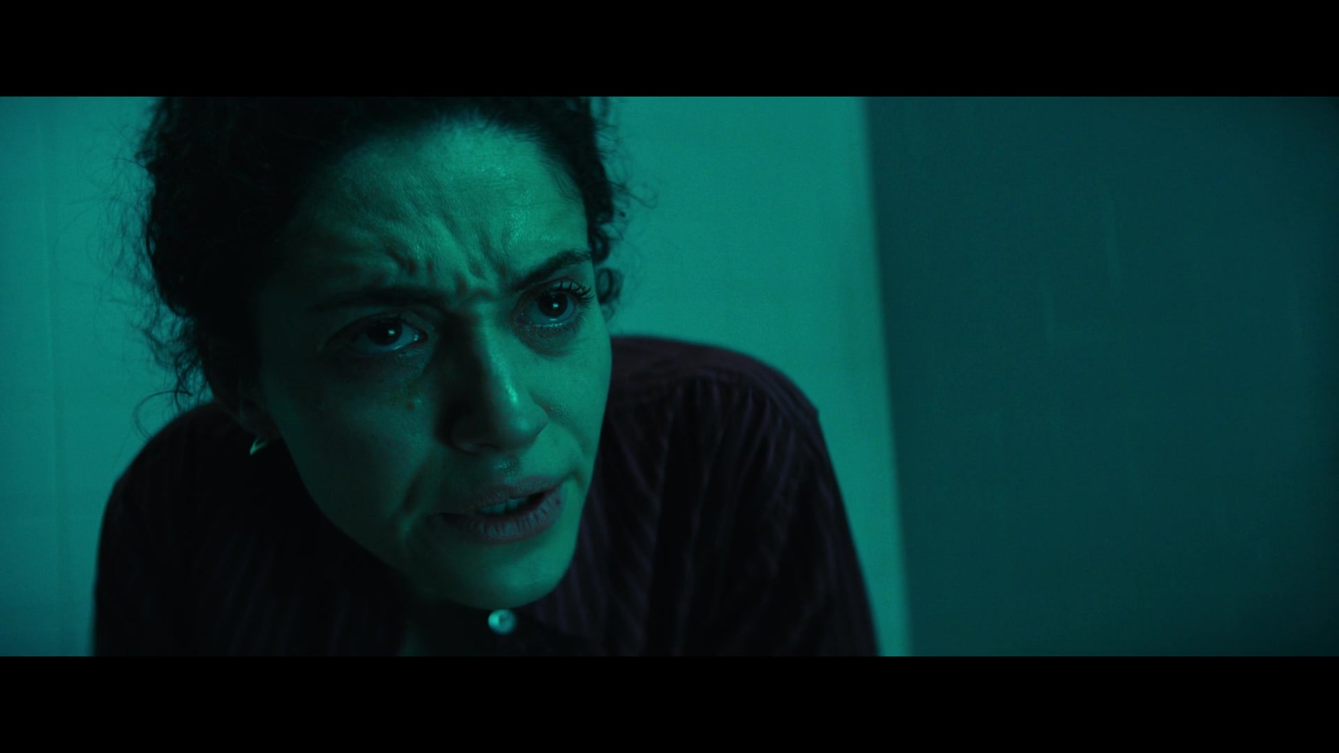 Furious_S01E06_They_Make_a_Noise_Like_Feathers_1080p_ERW_006445.jpg