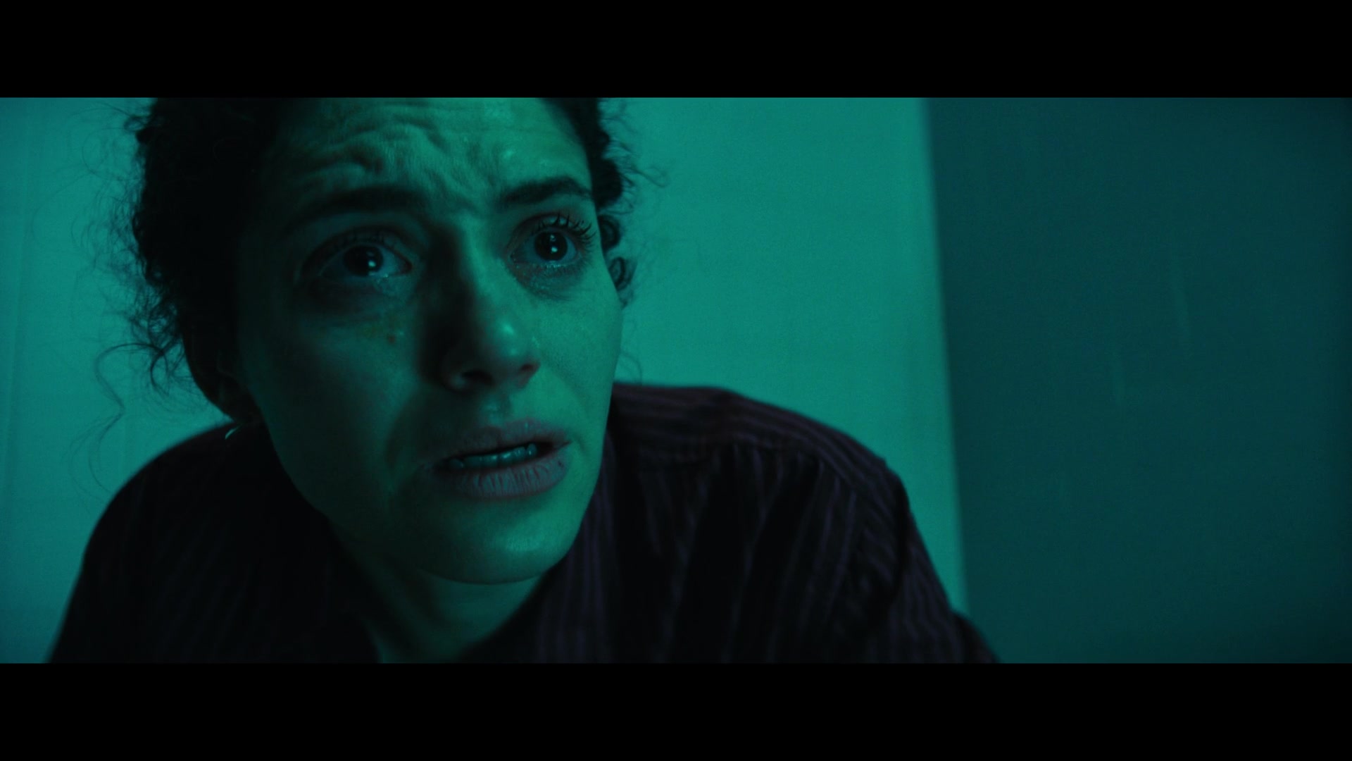 Furious_S01E06_They_Make_a_Noise_Like_Feathers_1080p_ERW_006484.jpg