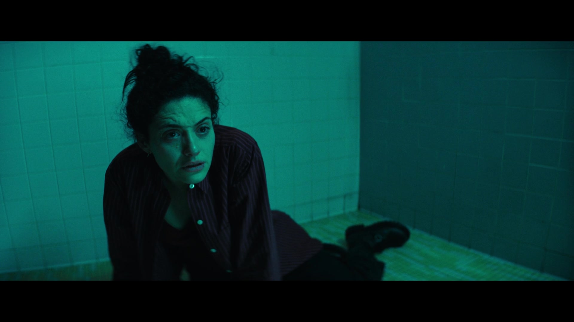 Furious_S01E06_They_Make_a_Noise_Like_Feathers_1080p_ERW_006495.jpg