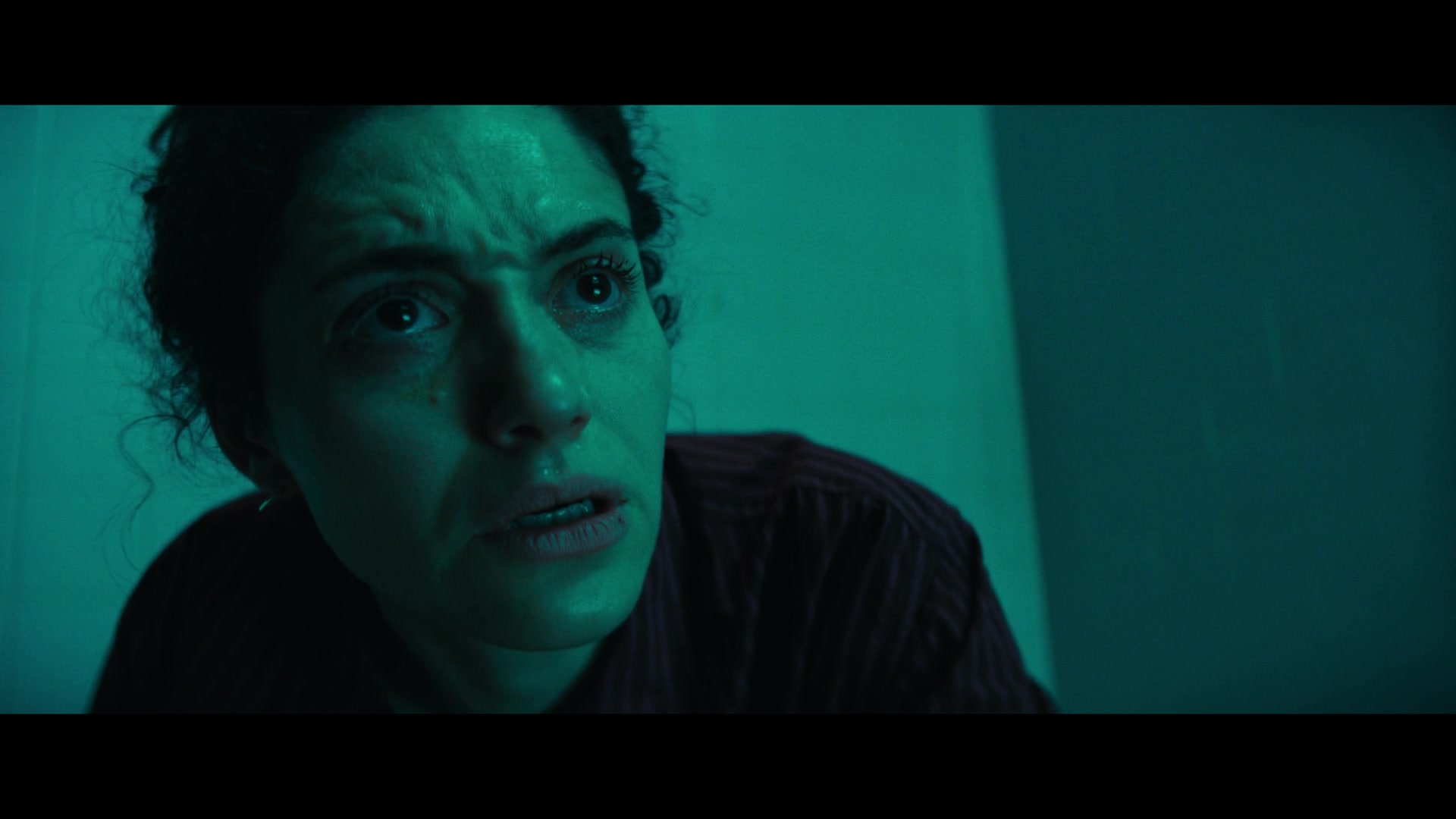 Furious_S01E06_They_Make_a_Noise_Like_Feathers_1080p_ERW_006523.jpg