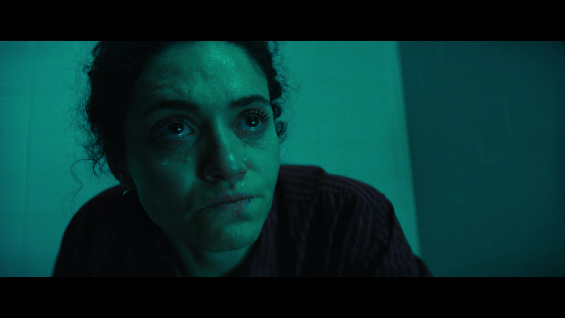 Furious_S01E06_They_Make_a_Noise_Like_Feathers_1080p_ERW_006547.jpg