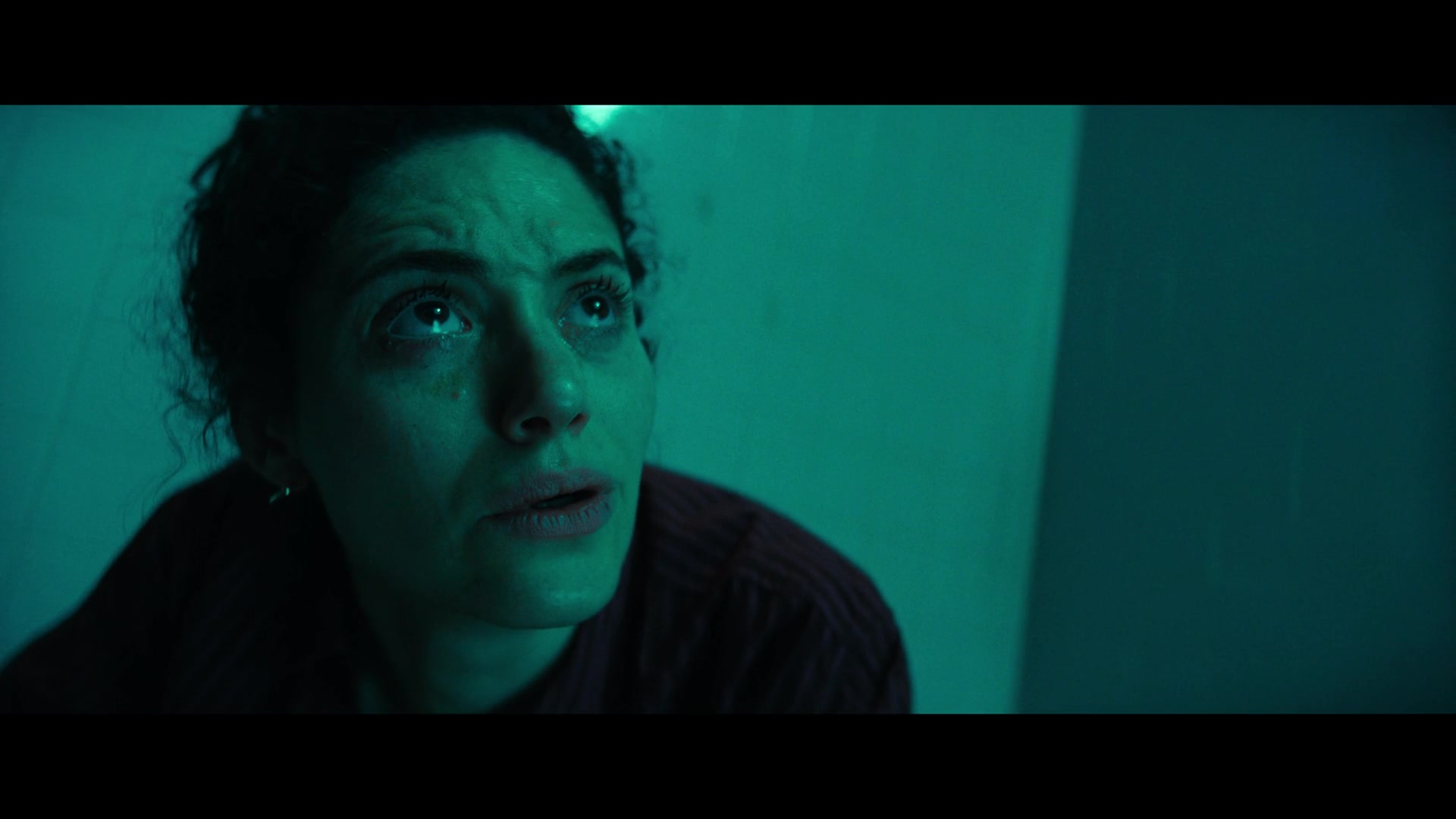 Furious_S01E06_They_Make_a_Noise_Like_Feathers_1080p_ERW_006645.jpg