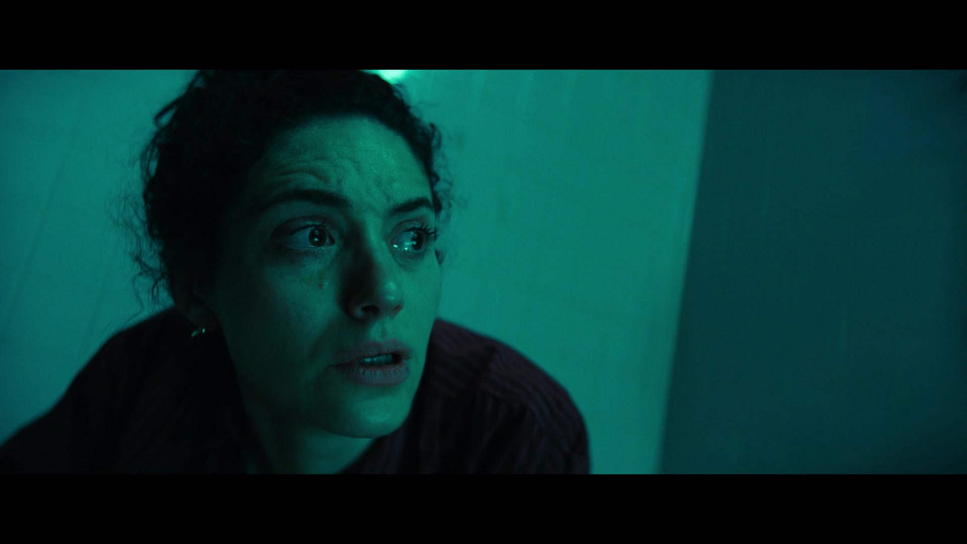Furious_S01E06_They_Make_a_Noise_Like_Feathers_1080p_ERW_006656.jpg