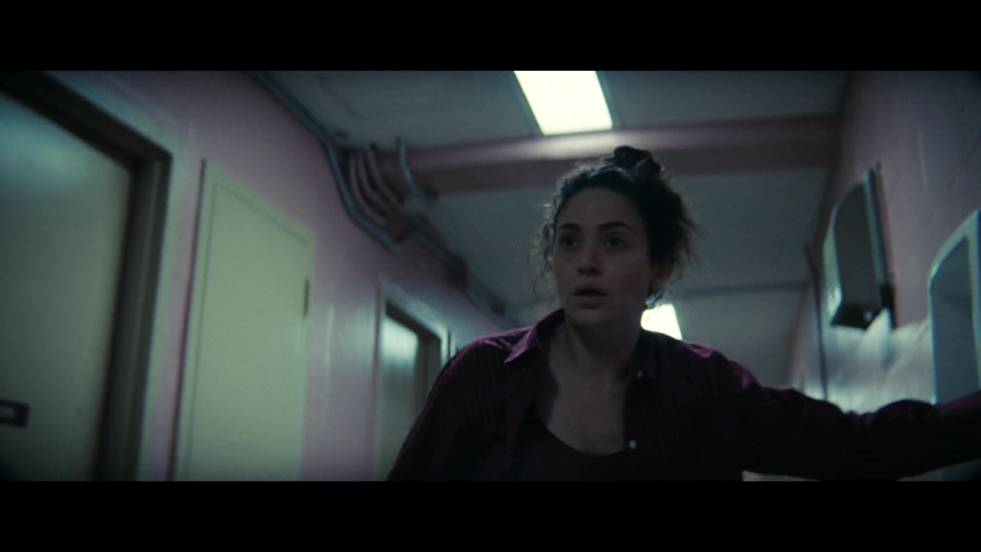 Furious_S01E06_They_Make_a_Noise_Like_Feathers_1080p_ERW_006752.jpg