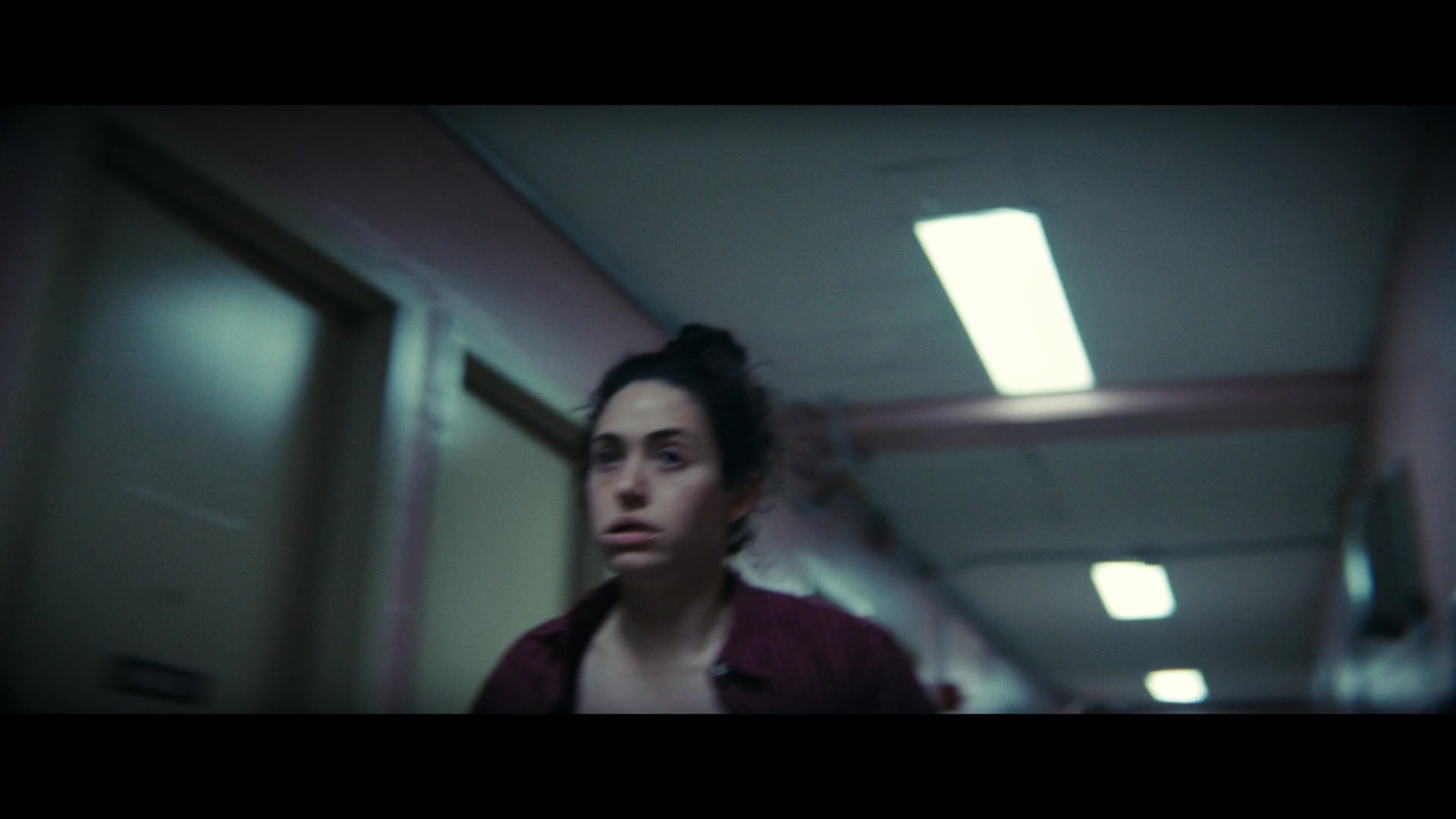 Furious_S01E06_They_Make_a_Noise_Like_Feathers_1080p_ERW_006754.jpg