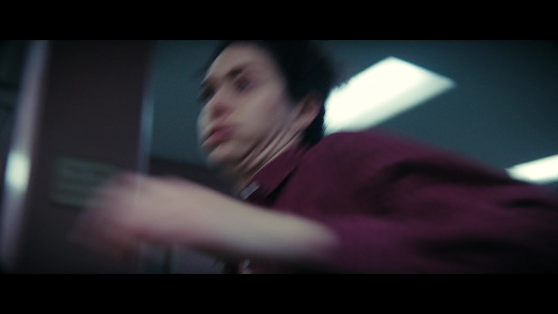 Furious_S01E06_They_Make_a_Noise_Like_Feathers_1080p_ERW_006769.jpg