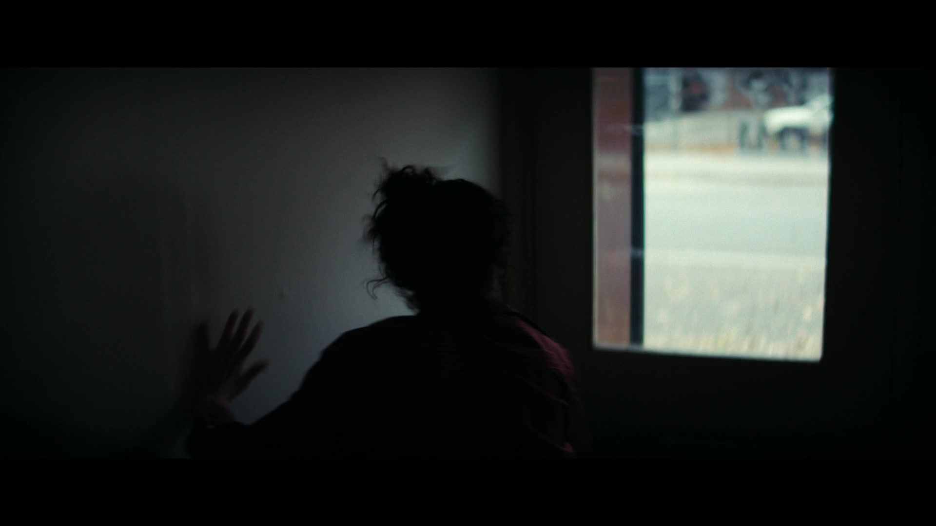 Furious_S01E06_They_Make_a_Noise_Like_Feathers_1080p_ERW_006776.jpg