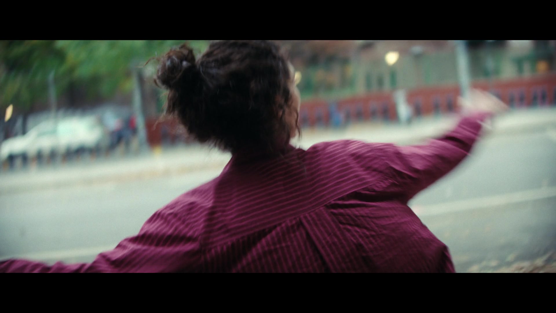 Furious_S01E06_They_Make_a_Noise_Like_Feathers_1080p_ERW_006782.jpg