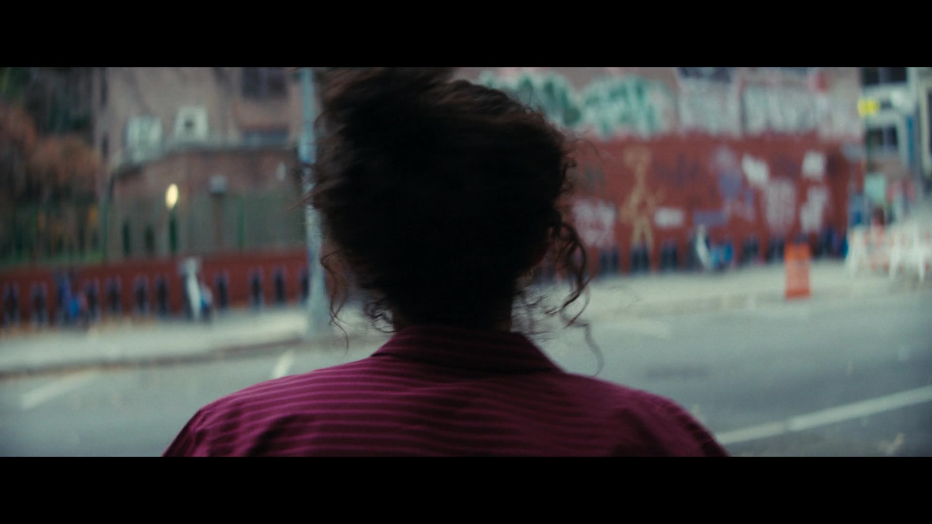 Furious_S01E06_They_Make_a_Noise_Like_Feathers_1080p_ERW_006790.jpg