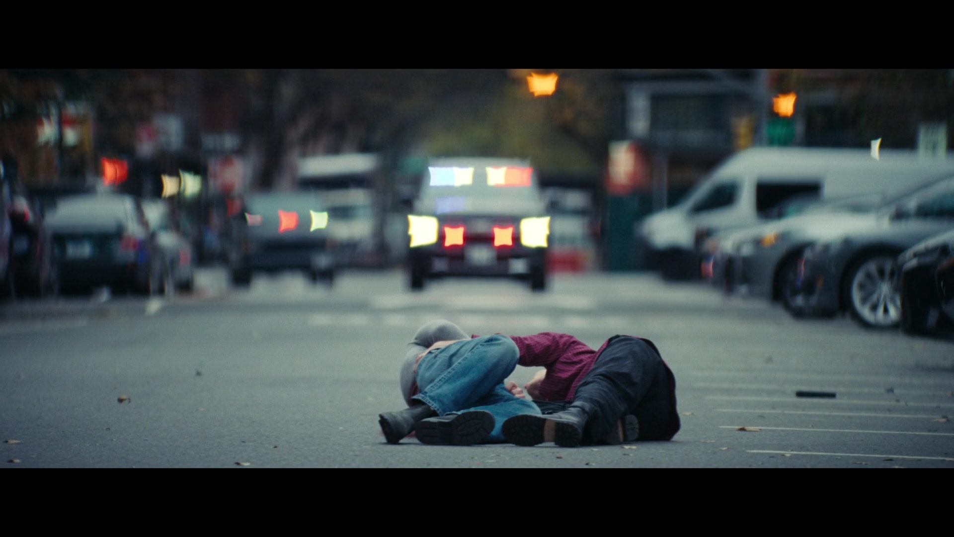 Furious_S01E06_They_Make_a_Noise_Like_Feathers_1080p_ERW_006978.jpg