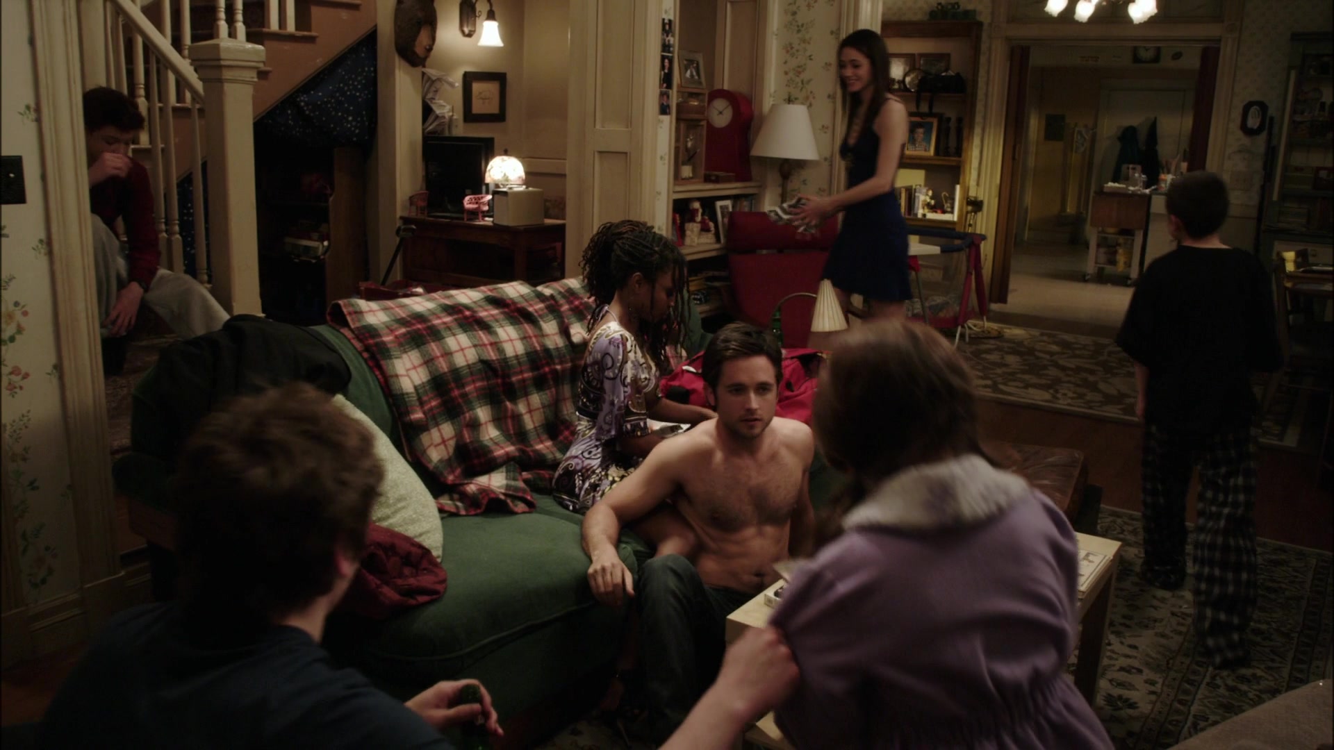 Shameless_US_S01E01_1080p_ERW_001986.jpg