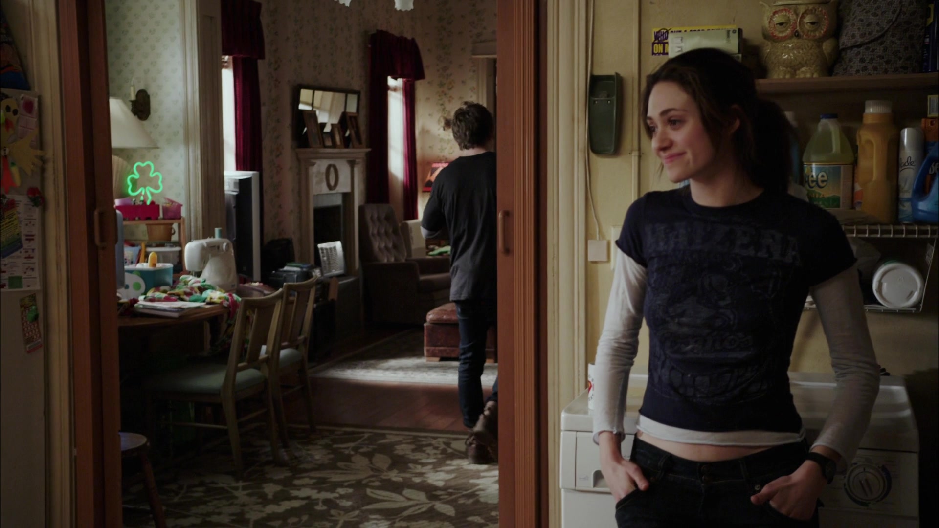 Shameless_US_S01E01_1080p_ERW_003373.jpg