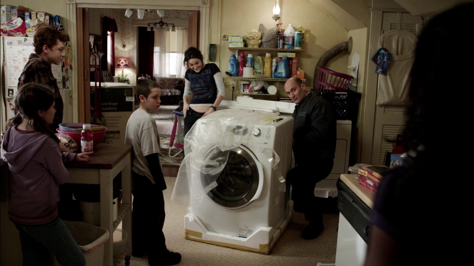 Shameless_US_S01E01_1080p_ERW_004167.jpg