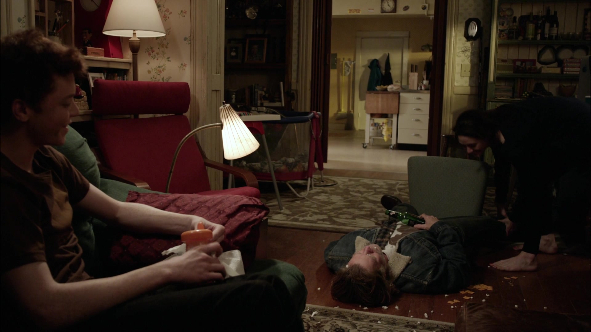 Shameless_US_S01E01_1080p_ERW_004740.jpg
