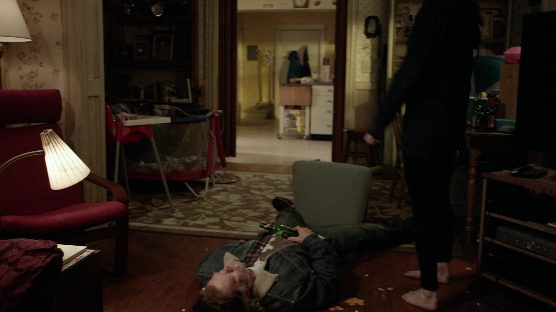 Shameless_US_S01E01_1080p_ERW_004854.jpg