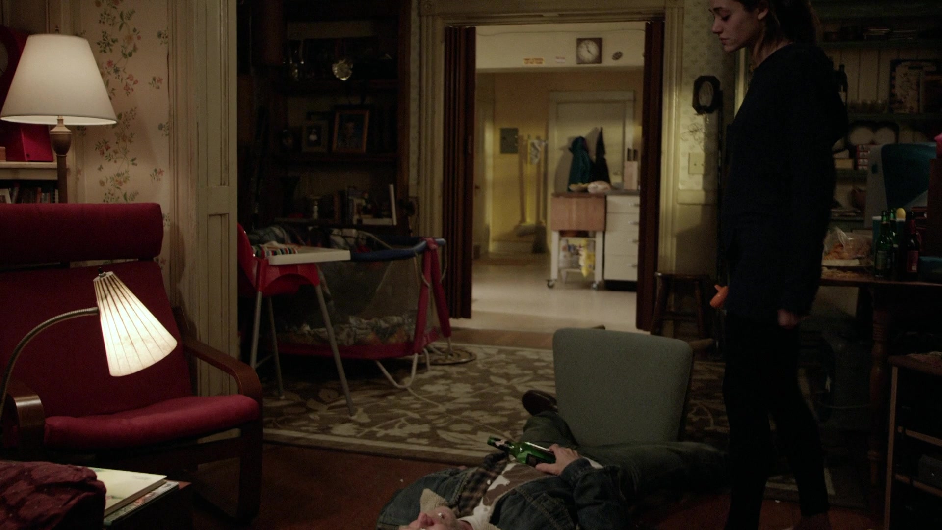 Shameless_US_S01E01_1080p_ERW_004856.jpg
