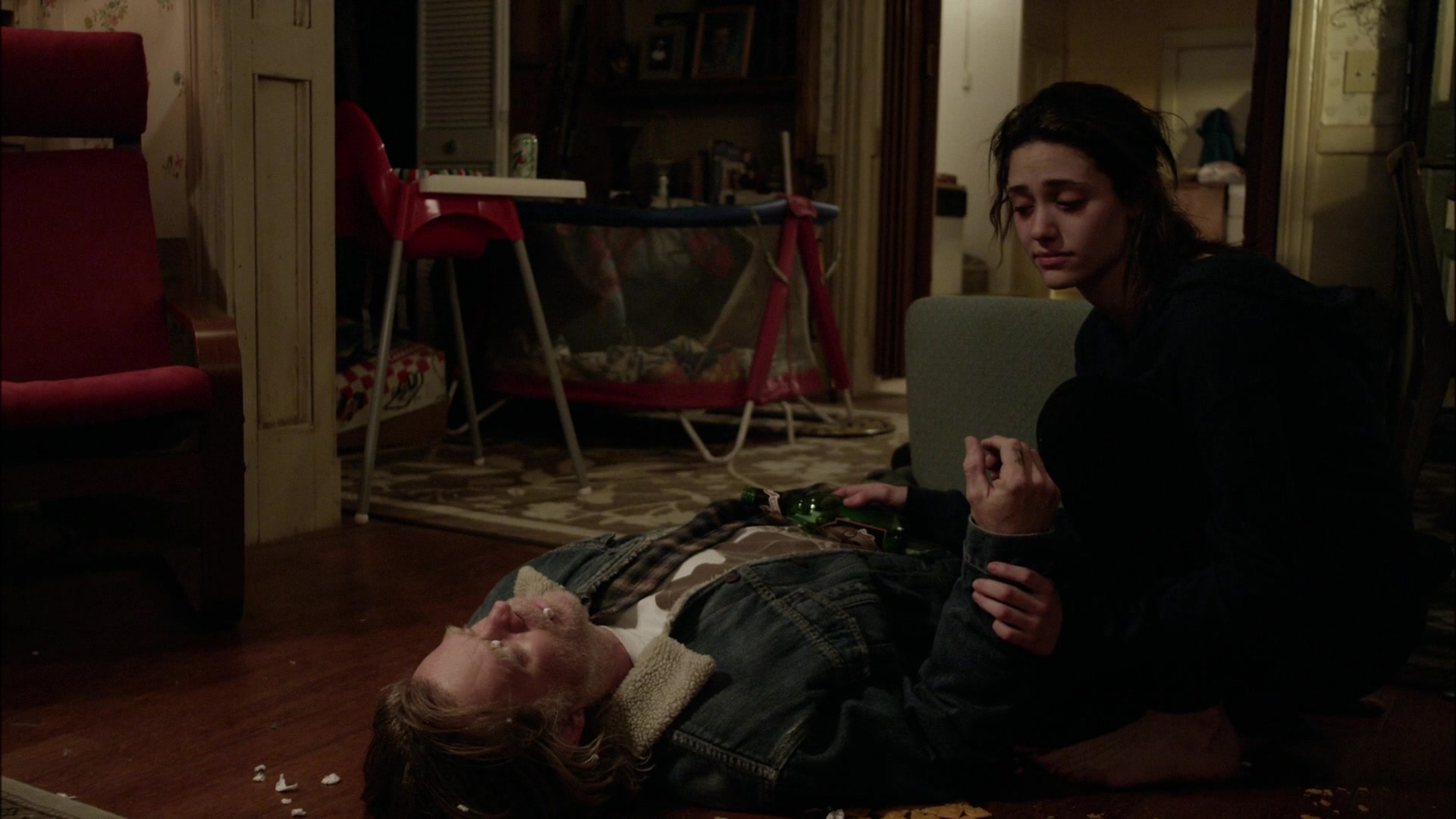 Shameless_US_S01E01_1080p_ERW_004913.jpg