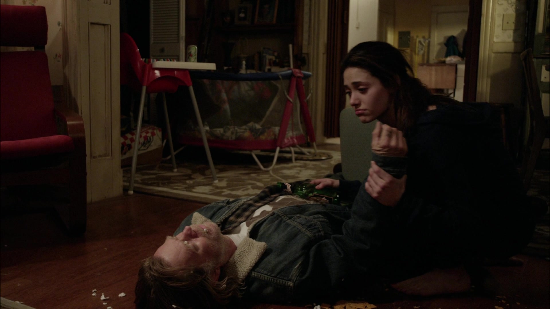 Shameless_US_S01E01_1080p_ERW_004917.jpg