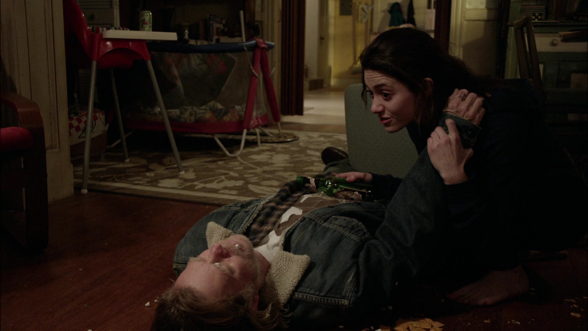 Shameless_US_S01E01_1080p_ERW_004931.jpg