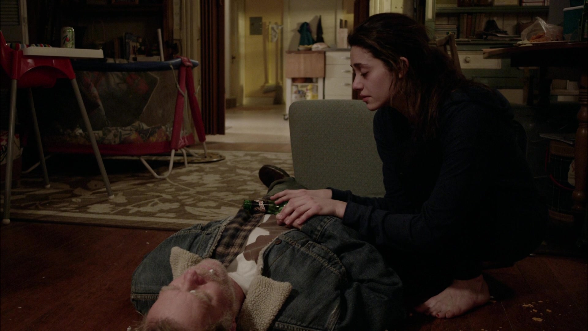 Shameless_US_S01E01_1080p_ERW_004968.jpg