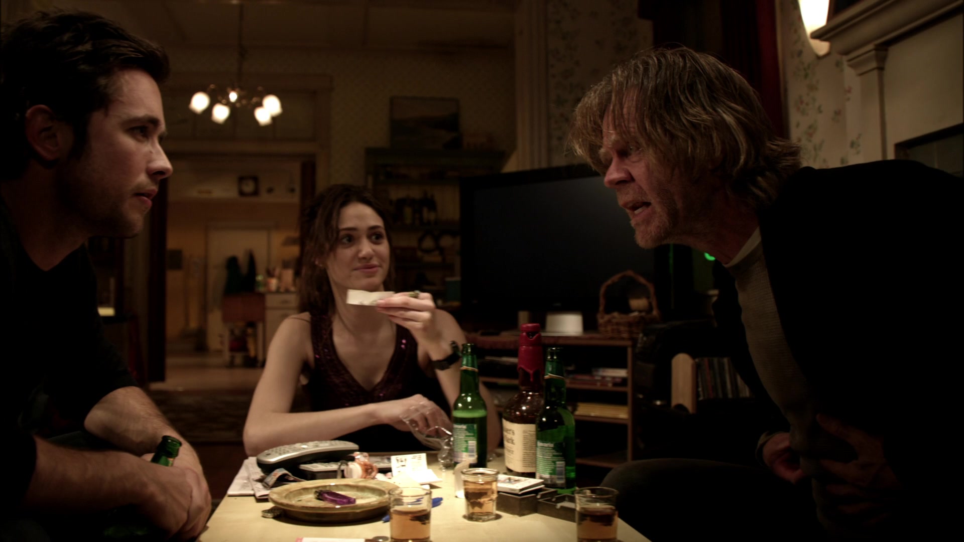 Shameless_US_S01E01_1080p_ERW_006830.jpg
