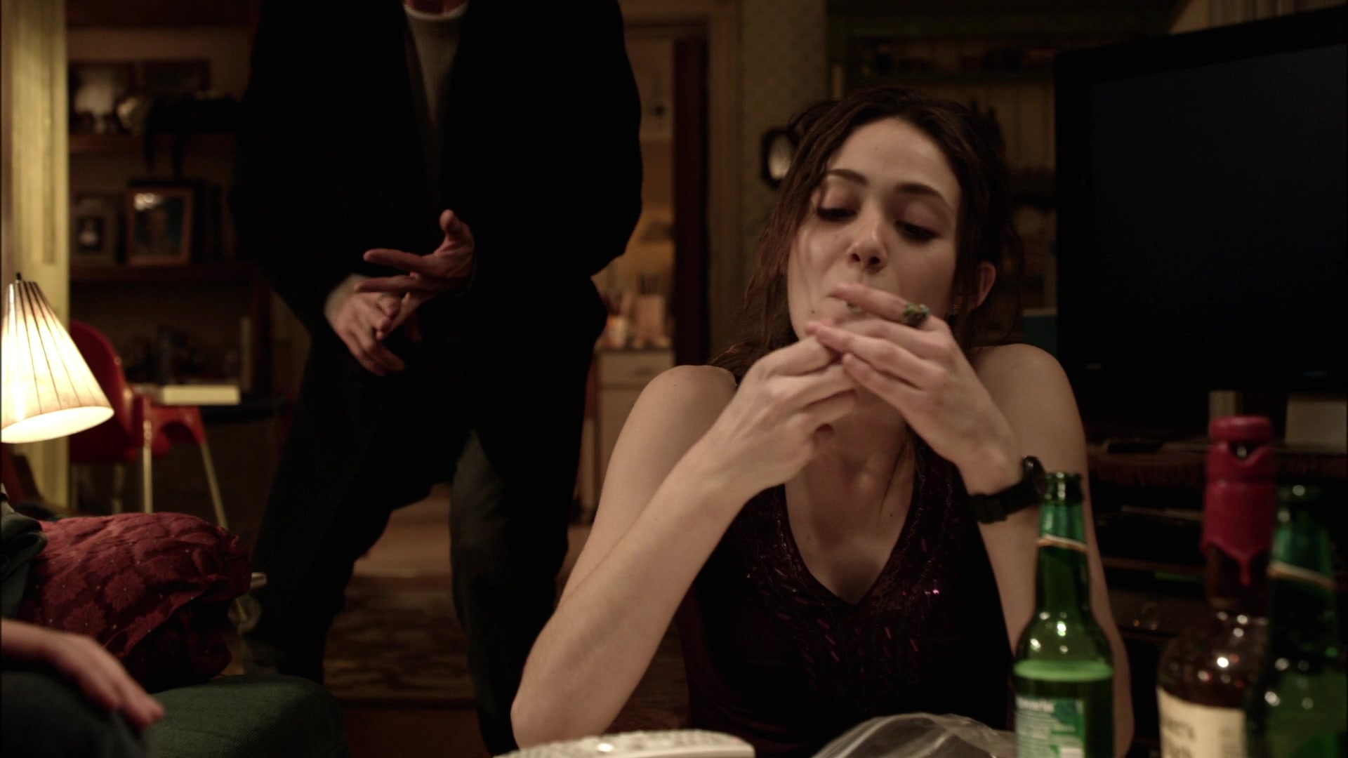 Shameless_US_S01E01_1080p_ERW_006927.jpg