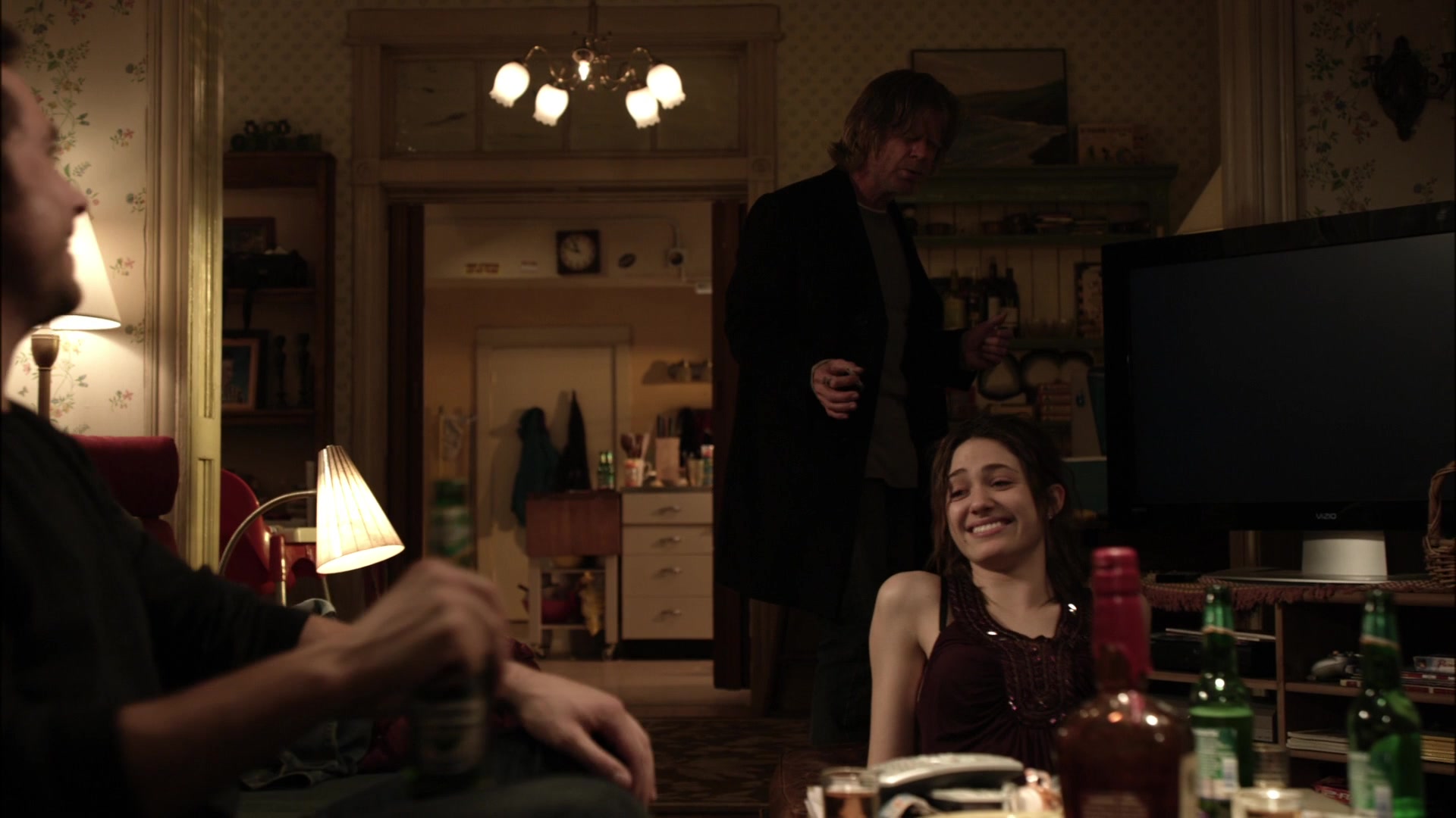 Shameless_US_S01E01_1080p_ERW_007000.jpg
