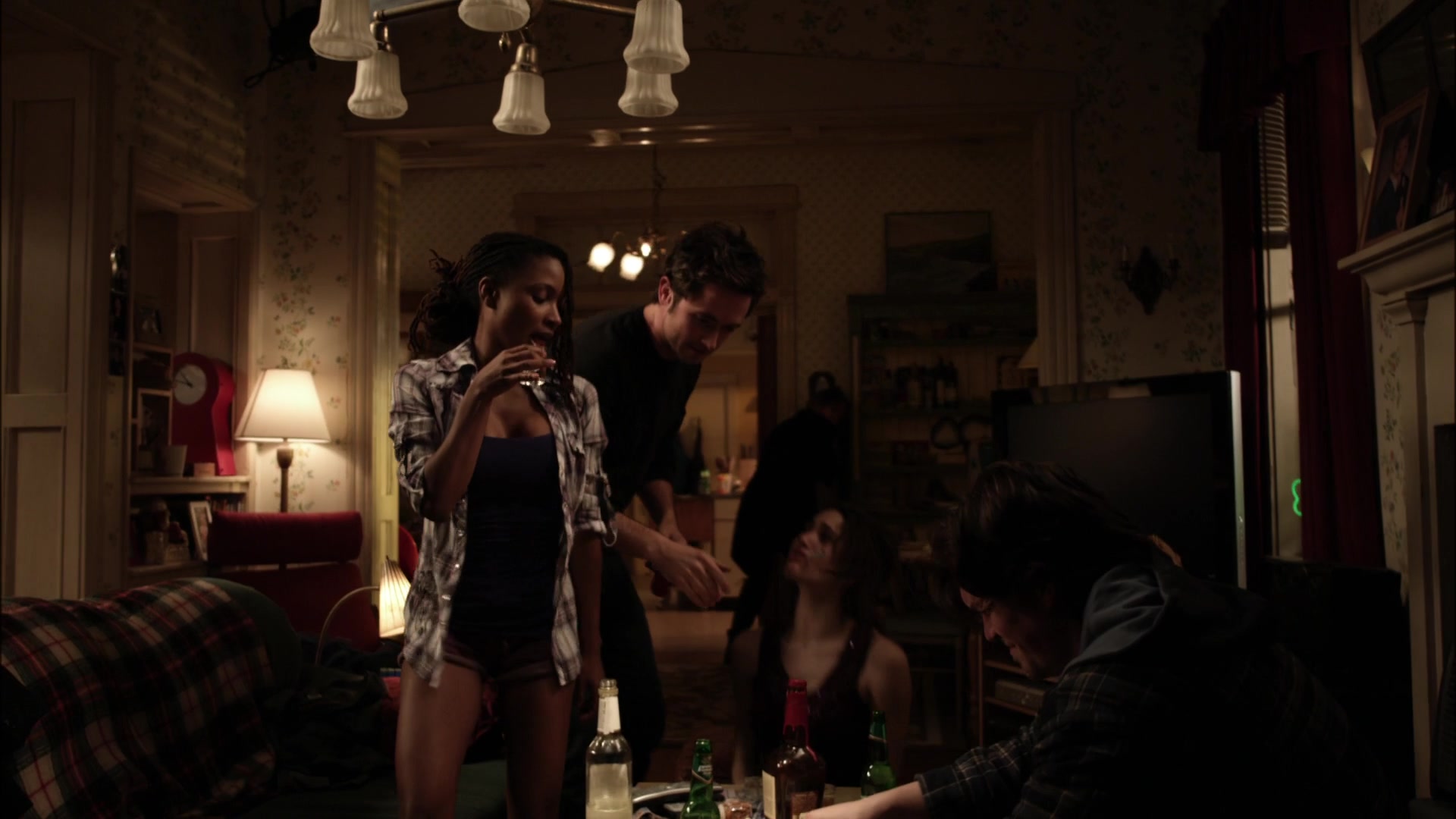 Shameless_US_S01E01_1080p_ERW_007190.jpg