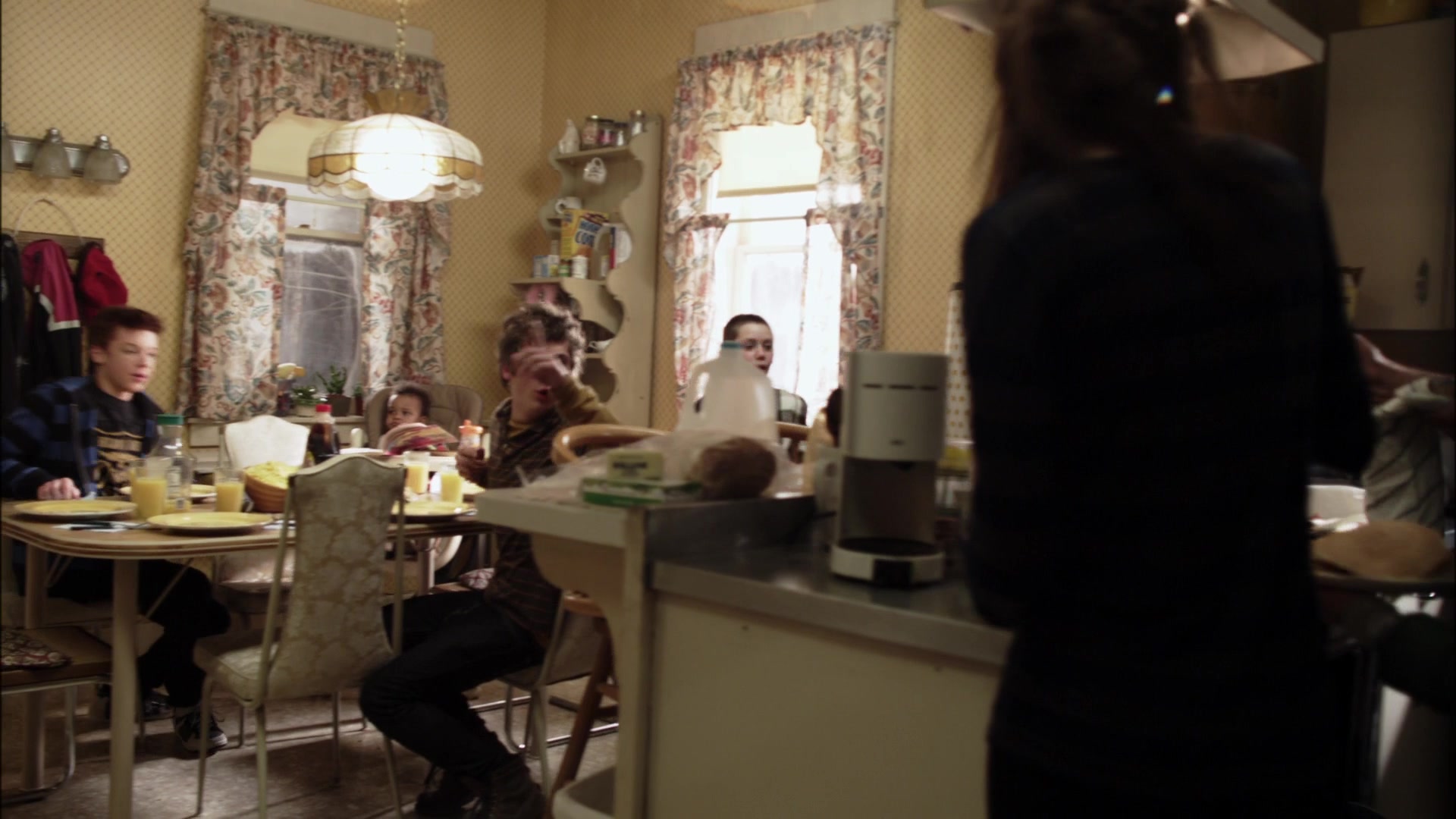 Shameless_US_S01E01_1080p_ERW_007718.jpg
