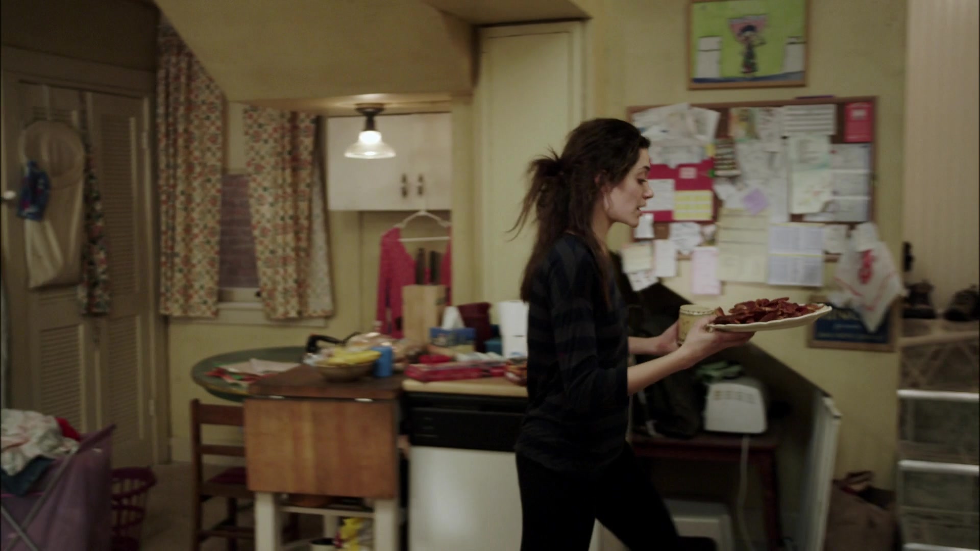 Shameless_US_S01E01_1080p_ERW_007757.jpg