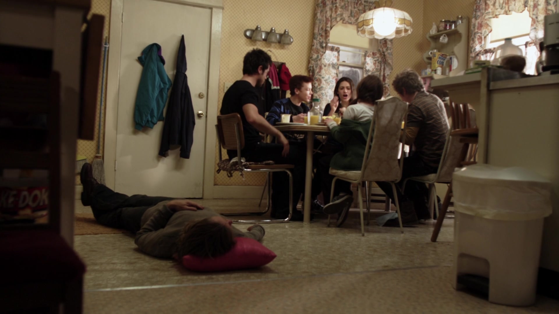 Shameless_US_S01E01_1080p_ERW_007825.jpg