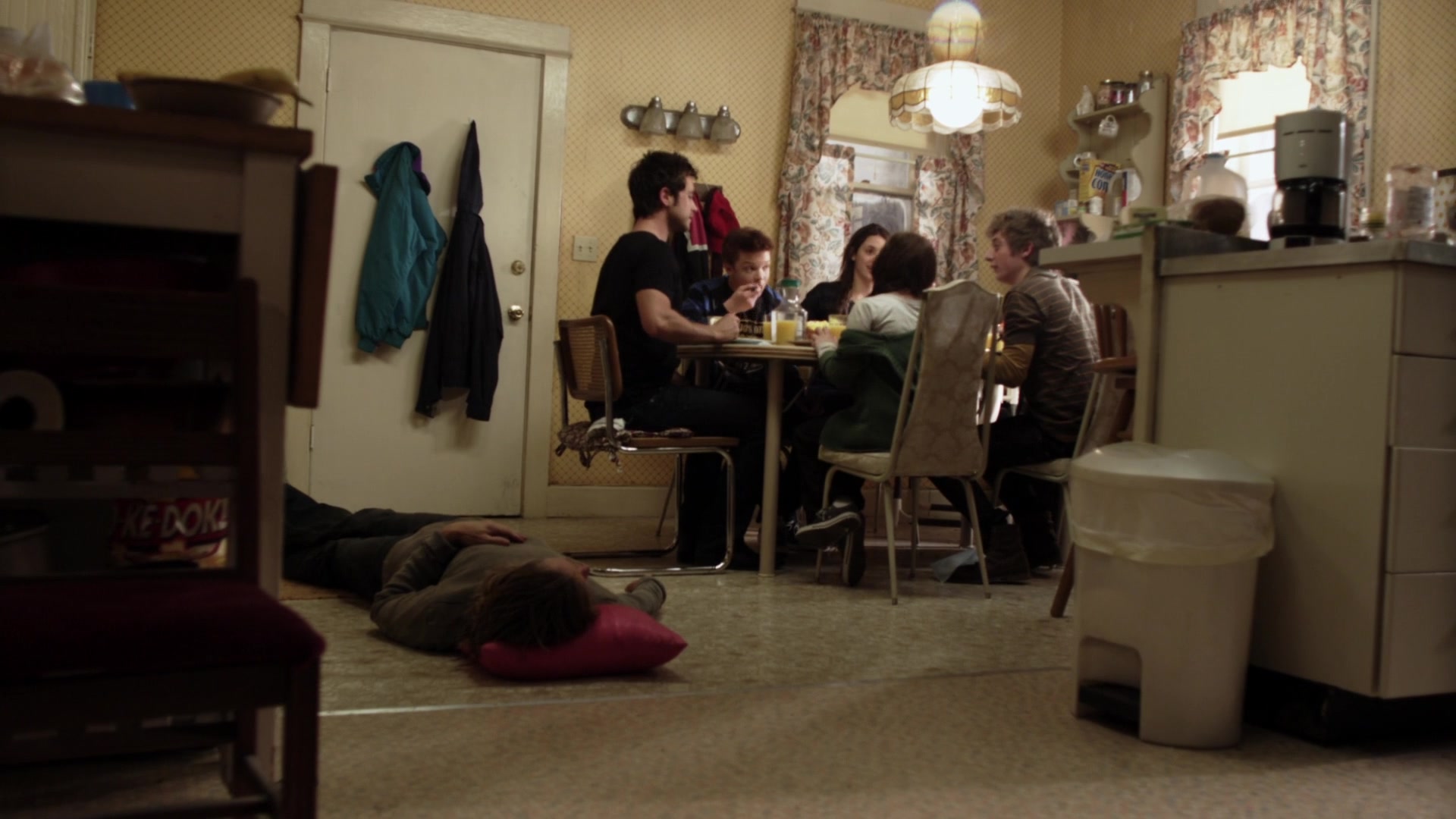 Shameless_US_S01E01_1080p_ERW_007830.jpg