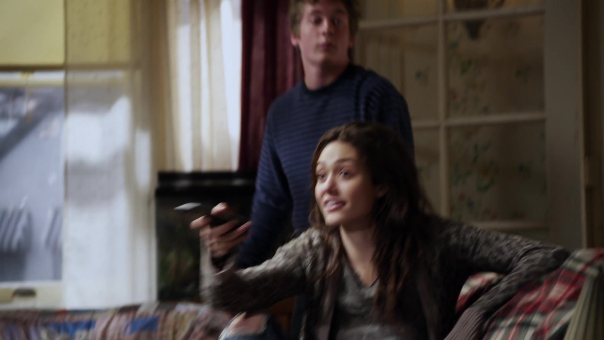 Shameless_US_S01E02_1080p_ERW_000460.jpg