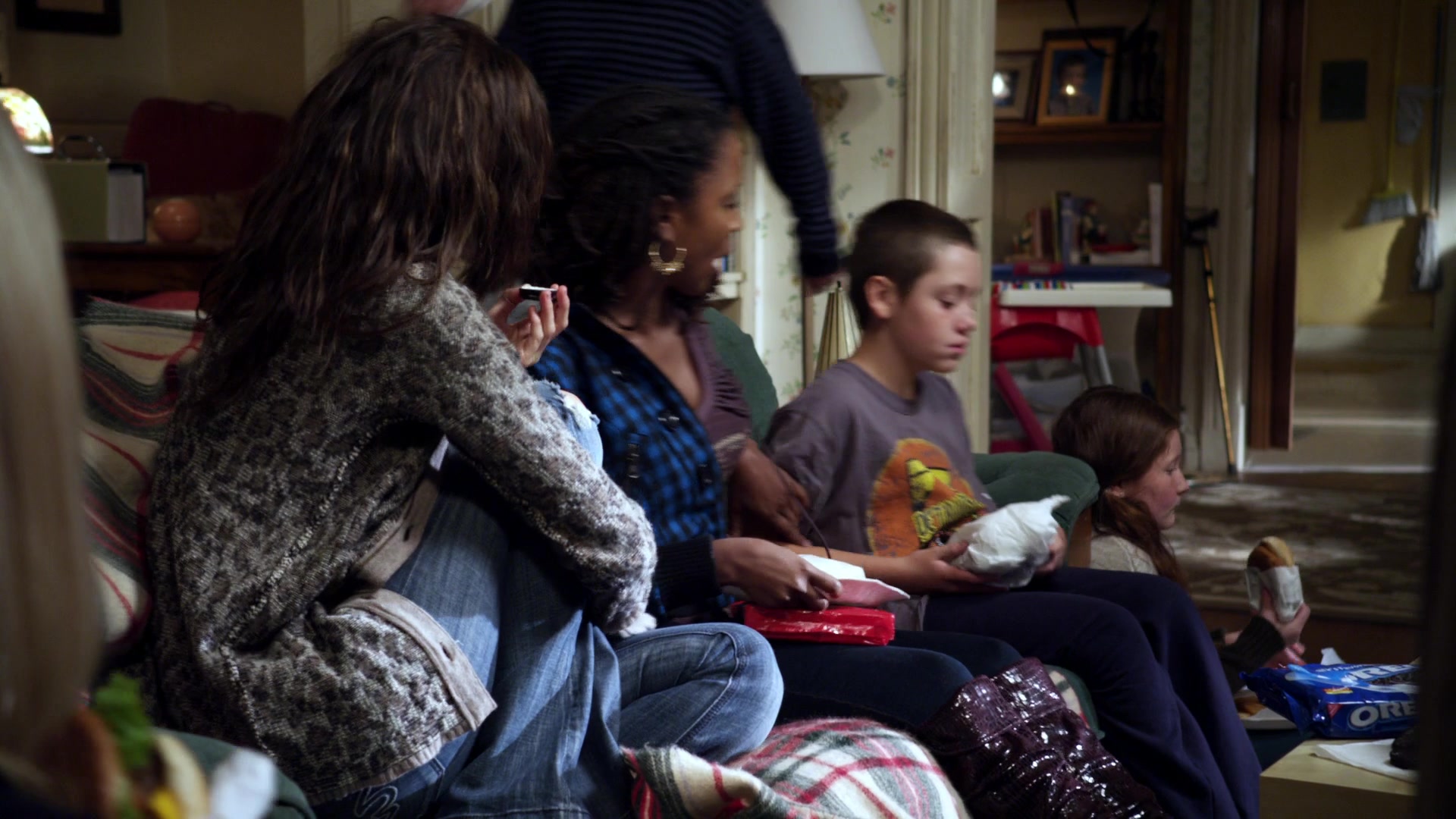 Shameless_US_S01E02_1080p_ERW_000494.jpg