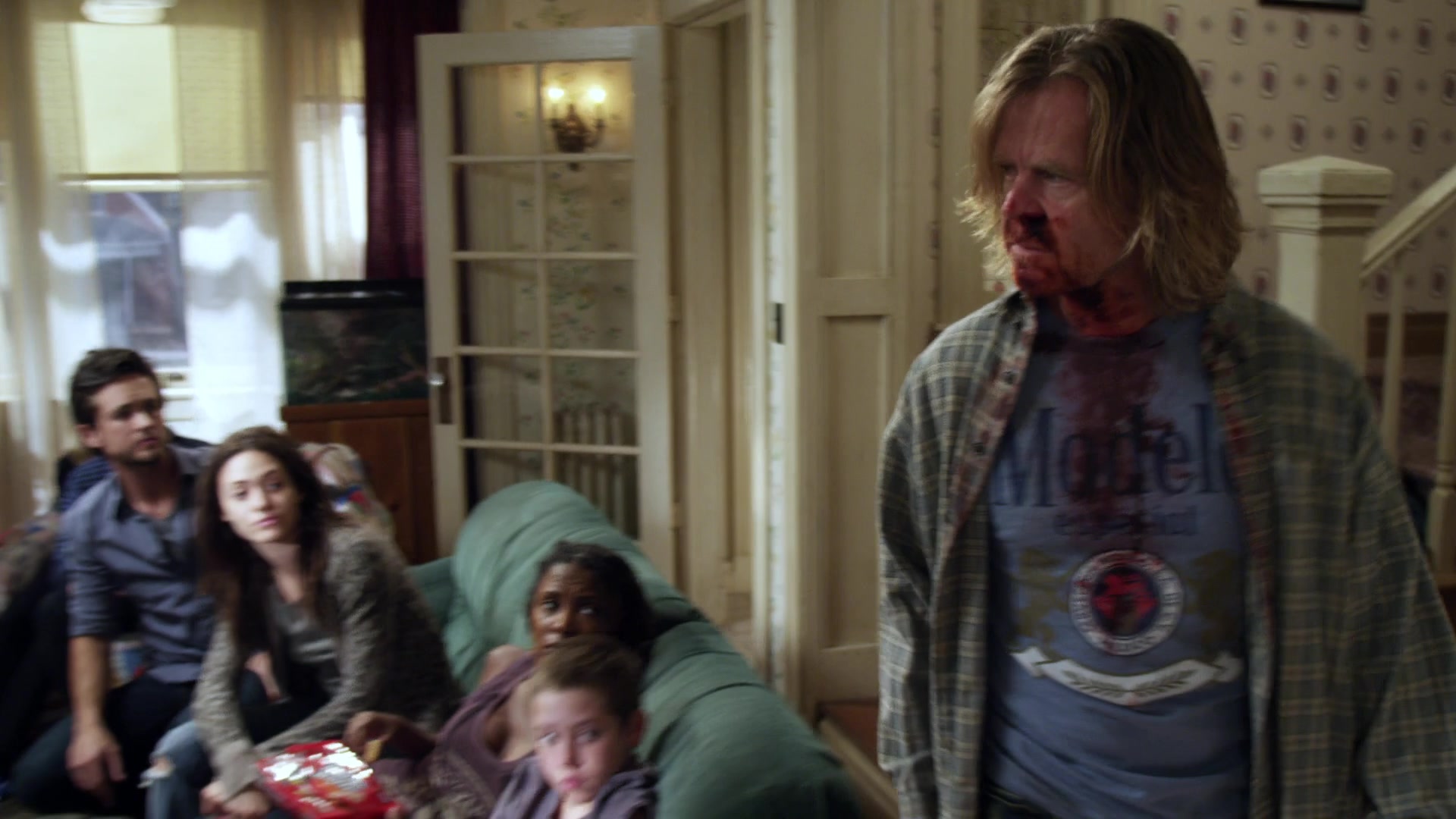 Shameless_US_S01E02_1080p_ERW_000663.jpg