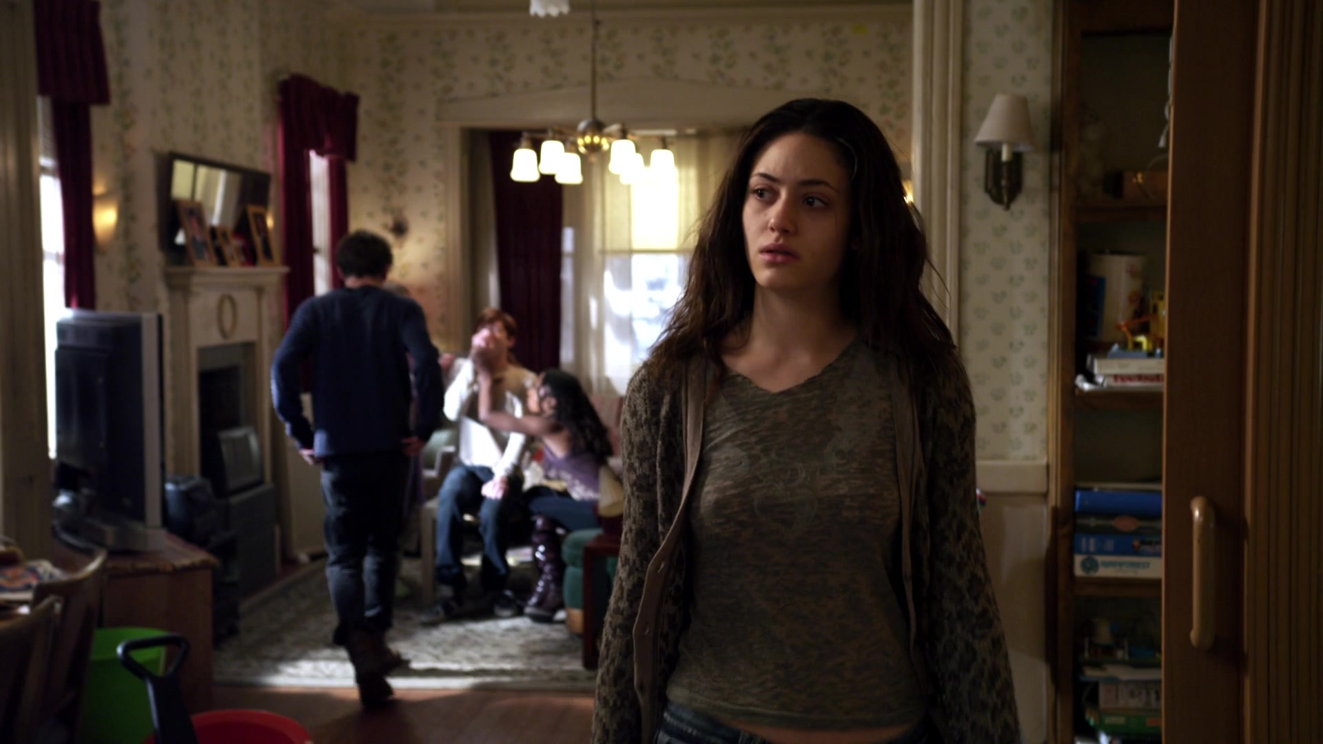 Shameless_US_S01E02_1080p_ERW_000847.jpg