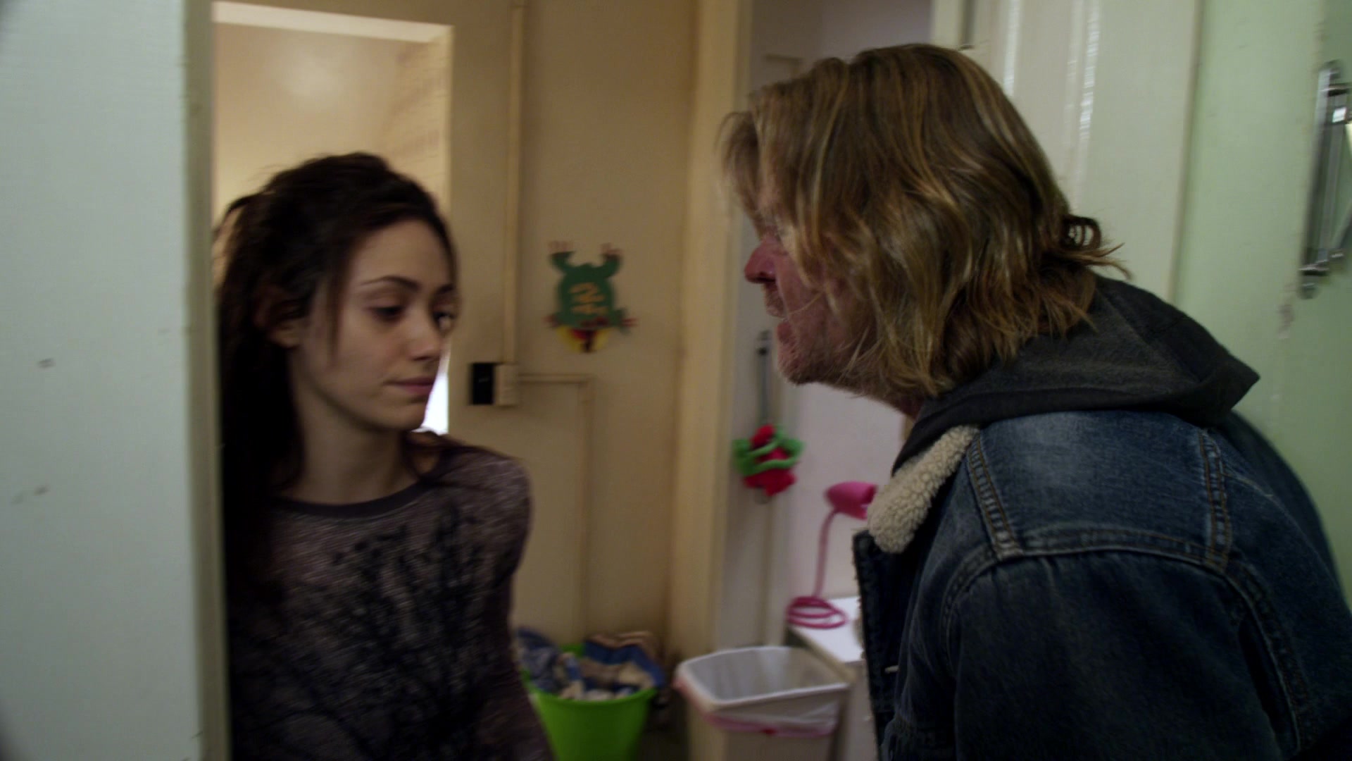 Shameless_US_S01E02_1080p_ERW_004526.jpg
