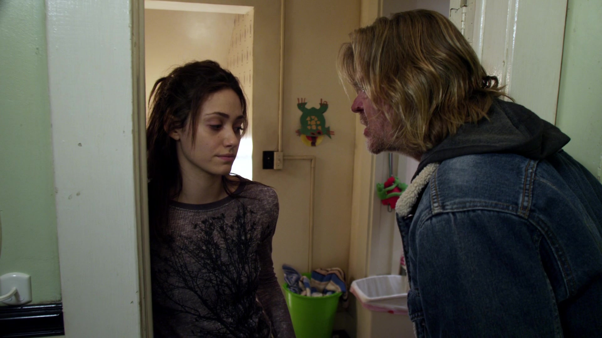Shameless_US_S01E02_1080p_ERW_004528.jpg