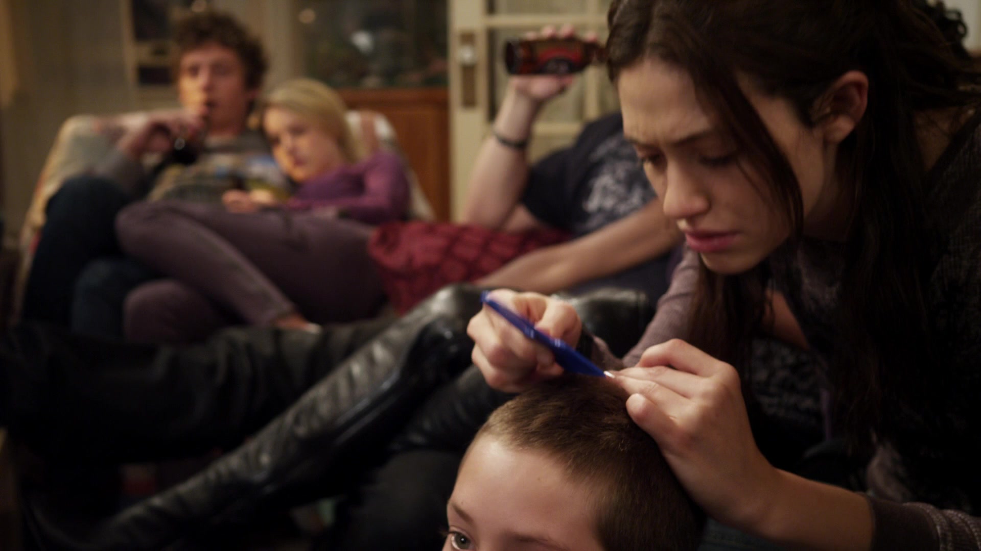 Shameless_US_S01E02_1080p_ERW_007095.jpg