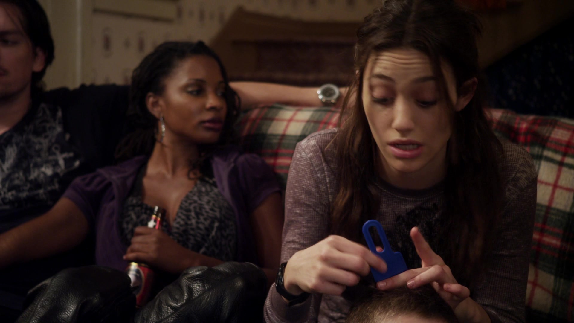 Shameless_US_S01E02_1080p_ERW_007127.jpg